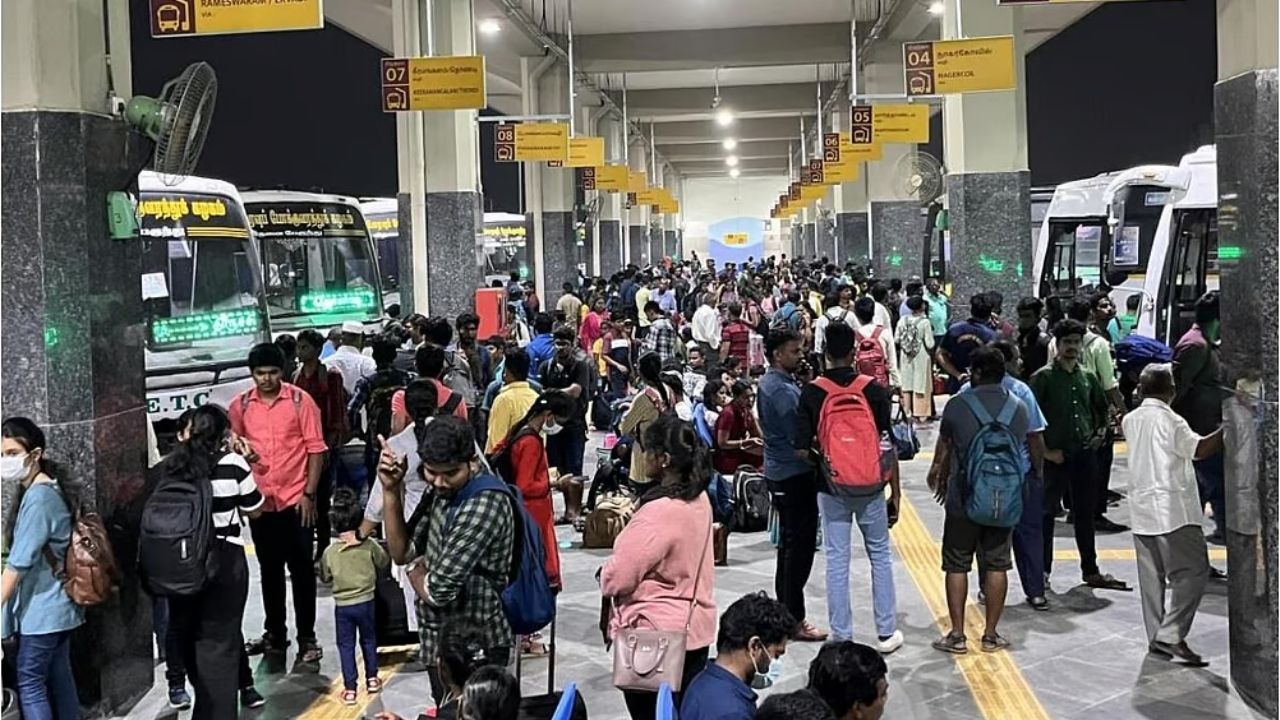 பொங்கல் பண்டிகை: அரசு பேருந்துகளில் 9 லட்சம் பேர் சொந்த ஊருக்கு பயணம்!