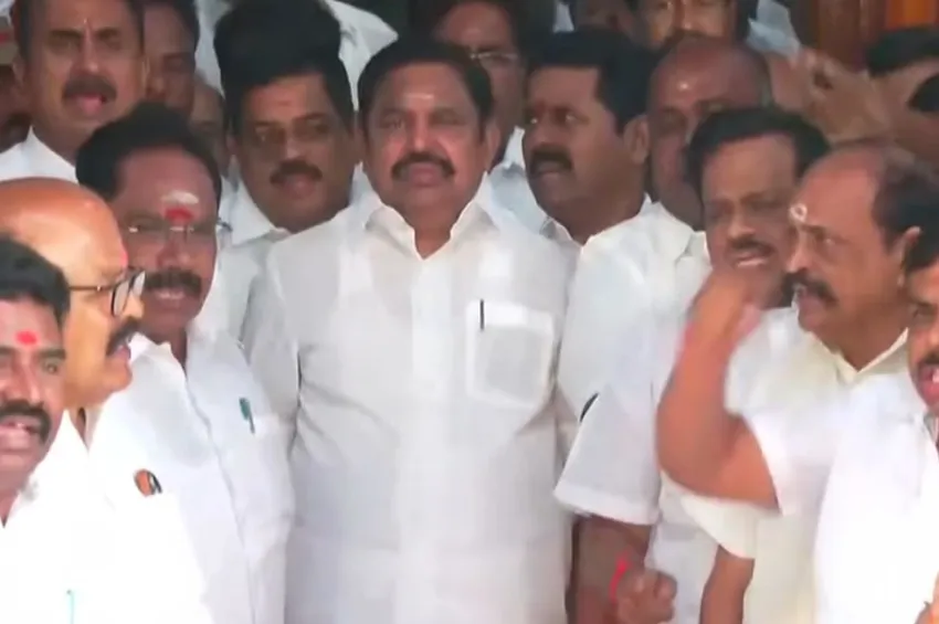 விவசாய பிரச்னை குறித்து பேச அனுமதி மறுப்பு.. பேரவையில் அதிமுக வெளிநடப்பு!