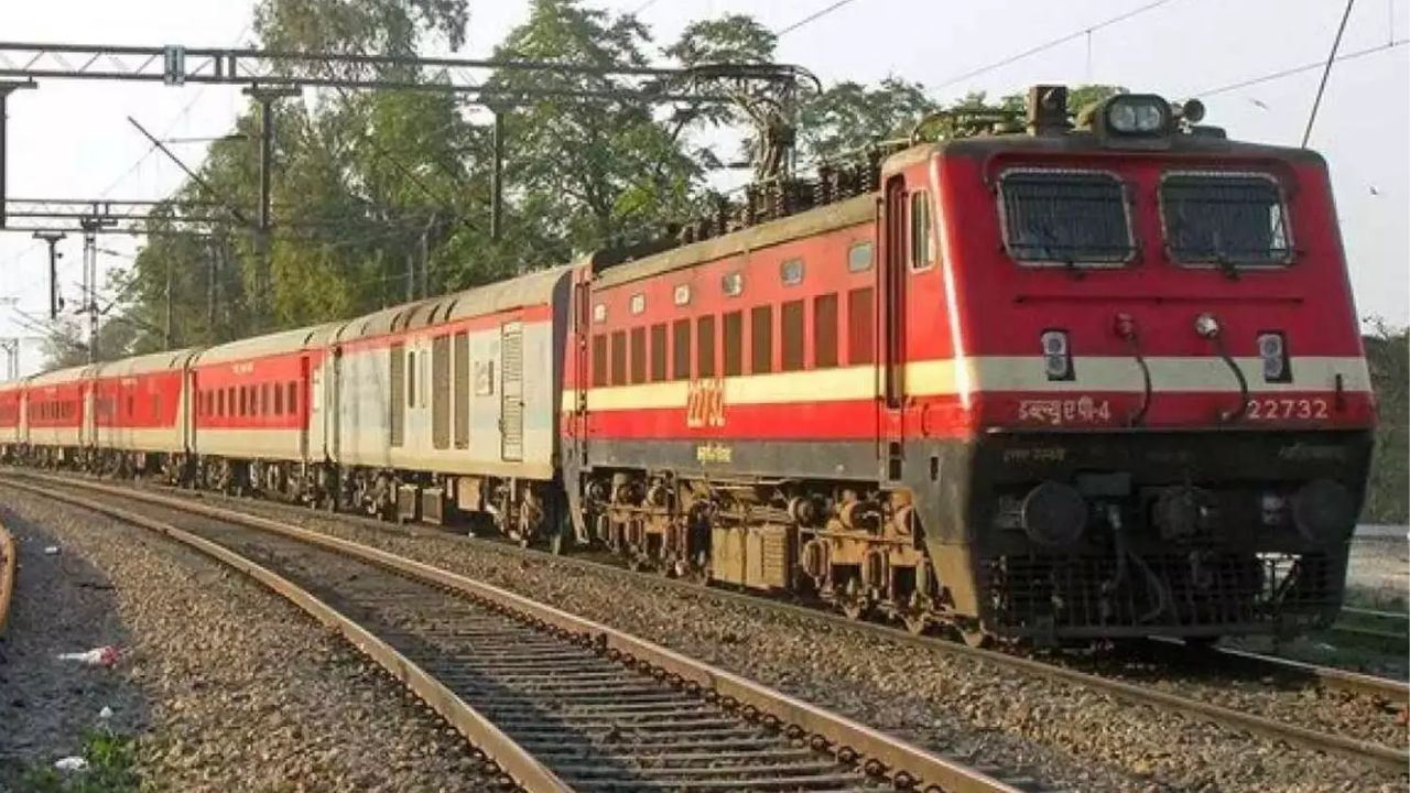 பயணிகள் கவனத்திற்கு.. தைப்பூசத்தை முன்னிட்டு நெல்லை, தூத்துக்குடிக்கு சிறப்பு ரயில்!