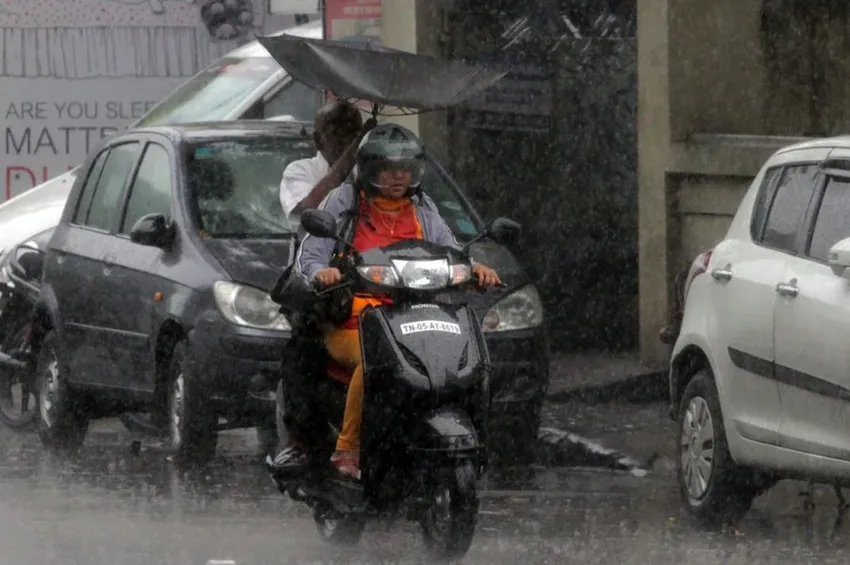 TN Weather: தேனி, விருதுநகர் உள்ளிட்ட 5 மாவட்டங்களில் மழைக்கு வாய்ப்பு!