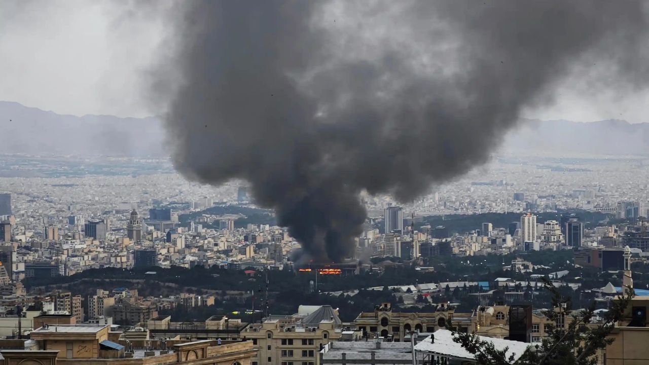 அமெரிக்க, இஸ்ரேல் தாக்குதல்: ஈரானில் 555 பேர் உயிரிழப்பு!