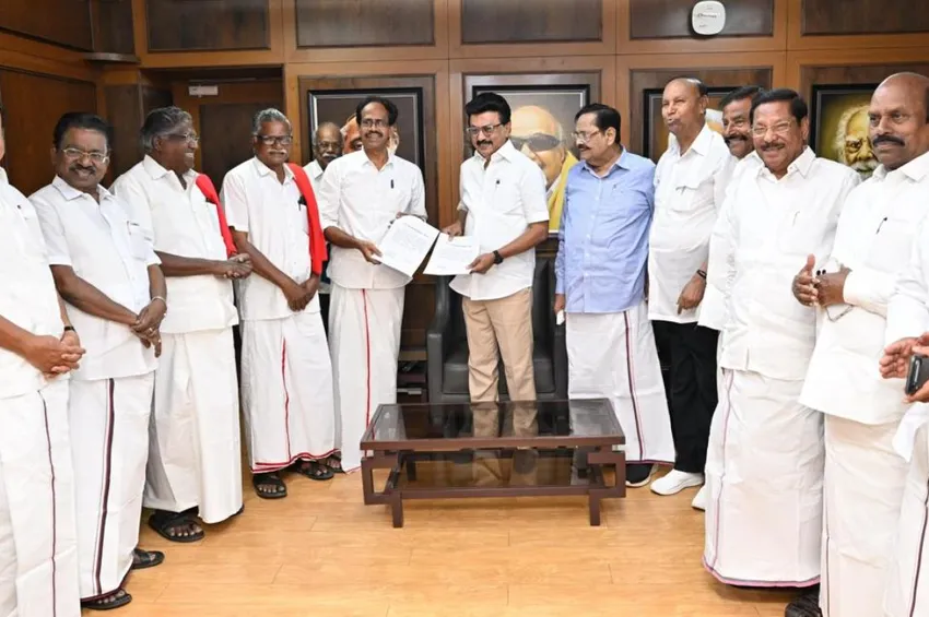 திமுக கூட்டணியில் சிபிஐ-க்கு 5 தொகுதிகள் ஒதுக்கீடு: ஒப்பந்தம் கையெழுத்தானது!