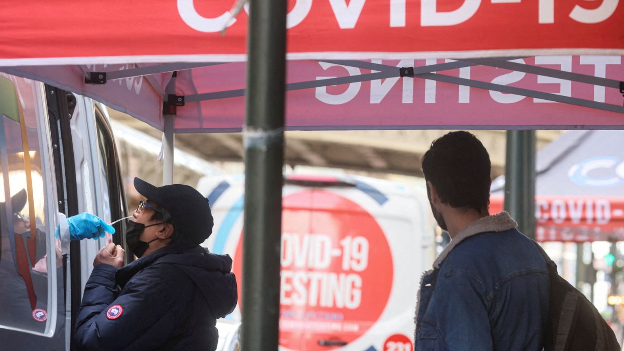 அமெரிக்காவில் அதிவேகமாகப் பரவும் புதிய வகை கொரோனா!