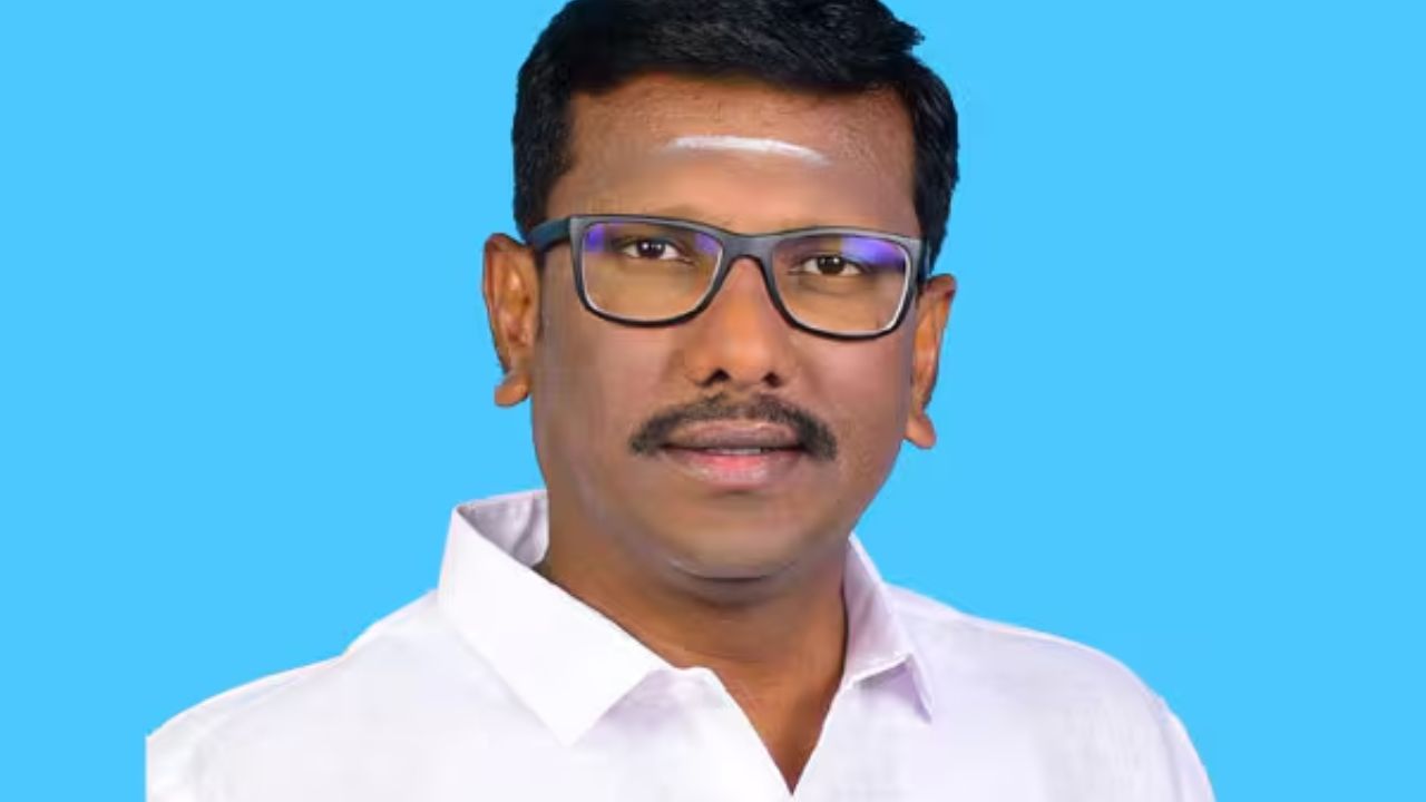 எடப்பாடி தவெக வேட்பாளர் மாயம்: கடத்தப்பட்டதாகத் தொண்டர்கள் பரபரப்புப் புகார்!