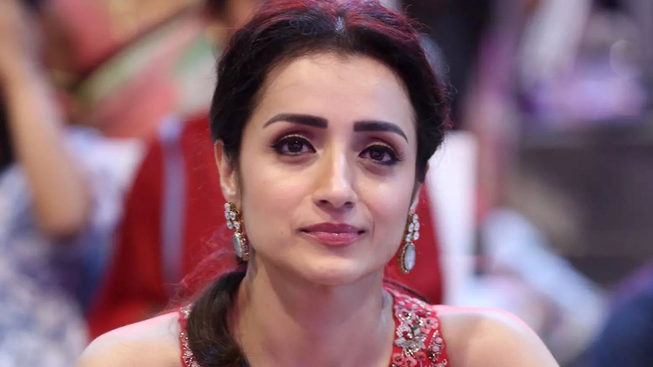 சென்னையில் பரபரப்பு.. நடிகை திரிஷா வீட்டுக்கு வெடிகுண்டு மிரட்டல்!