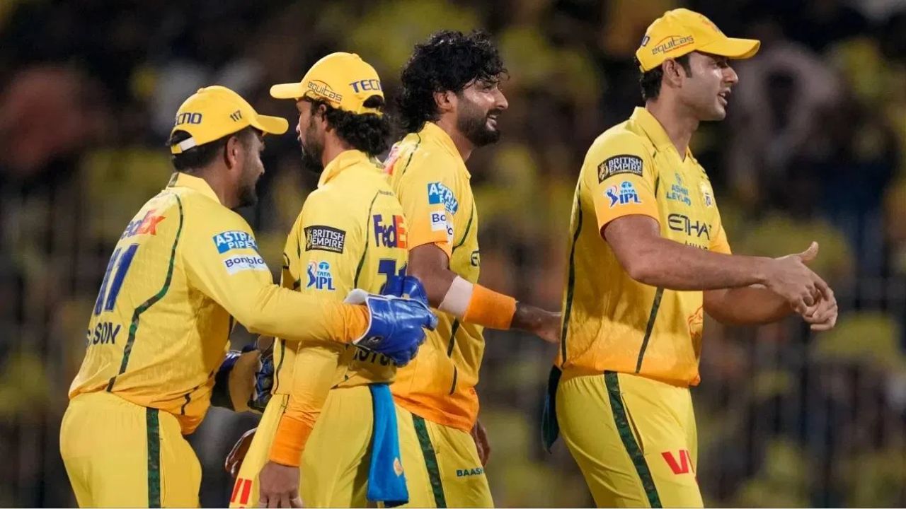 சிஎஸ்கே அணிக்கு பின்னடைவு: முக்கிய வீரர் விலகல்!