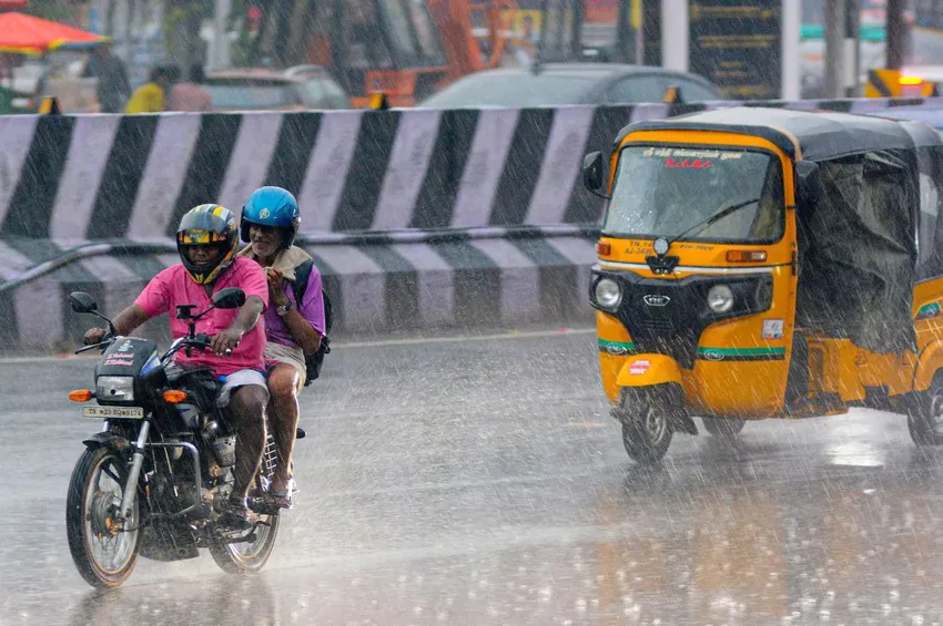 TN Weather: தமிழகத்தில் ஏப்.30 வரை மிதமான மழைக்கு வாய்ப்பு!
