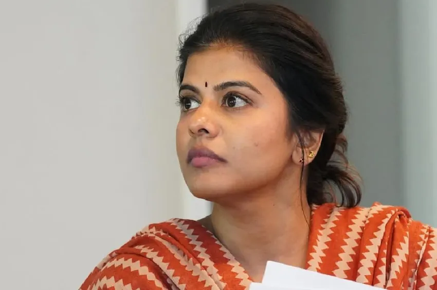 சென்னையின் ‘எப்ஸ்டீன்’ அந்த இசையமைப்பாளர்.. பாடகி ஸ்வாகதாவின் பரபரப்பு புகார்!