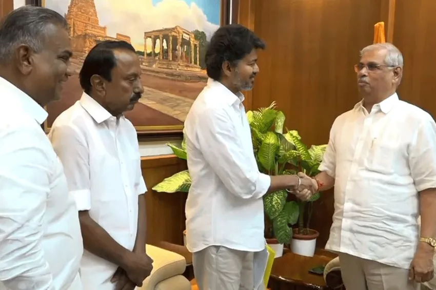 மூன்றாவது முறையாக ஆளுநரைச் சந்திக்கிறார் விஜய்: ஆட்சி அமைப்பதில் நீடிக்கும் பரபரப்பு!