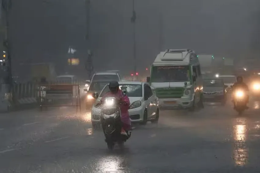 தென்மேற்குப் பருவமழை தொடங்கியது: நாளை 5 மாவட்டங்களுக்கு கனமழை எச்சரிக்கை!