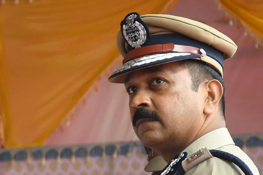 தமிழக டிஜிபி-யாக மகேஷ் குமார் அகர்வால் நியமனம்! தமிழக டிஜிபி-யாக மகேஷ் குமார் அகர்வால் நியமனம்!