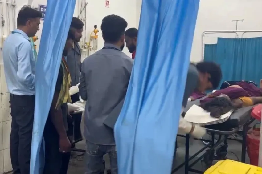 ஜெய்ப்பூரில் கட்டிடம் இடிந்து விபத்து... 3 பெண் தொழிலாளர்கள் பரிதாப பலி ! ஜெய்ப்பூரில் கட்டிடம் இடிந்து விபத்து... 3 பெண் தொழிலாளர்கள் பரிதாப பலி !