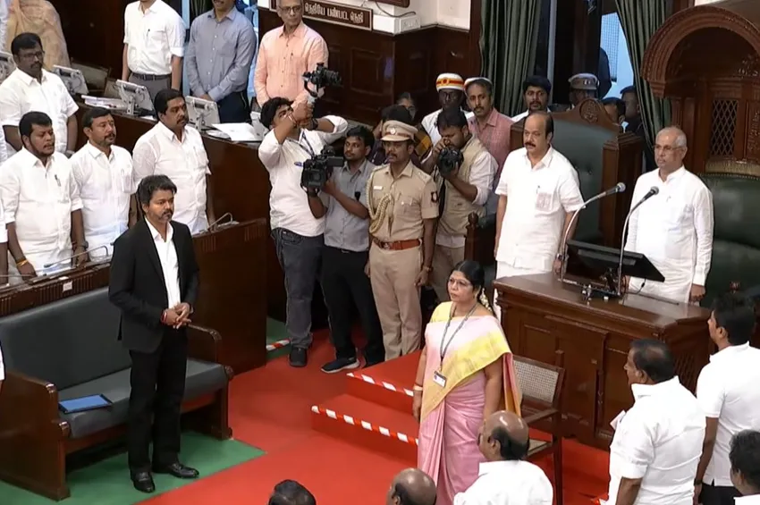 TN Assembly: தமிழ்த்தாய் வாழ்த்துடன் தொடங்கியது சட்டப்பேரவை கூட்டத்தொடர்..! TN Assembly: தமிழ்த்தாய் வாழ்த்துடன் தொடங்கியது சட்டப்பேரவை கூட்டத்தொடர்..!