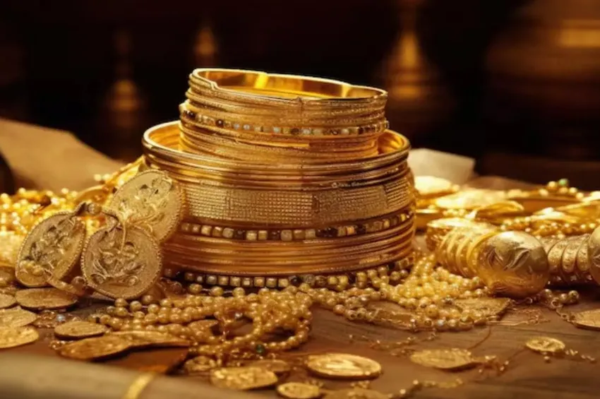 தங்கம் விலை கடும் சரிவு: ஒரே நாளில் சவரனுக்கு ரூ. 3,040 குறைவு! தங்கம் விலை கடும் சரிவு: ஒரே நாளில் சவரனுக்கு ரூ. 3,040 குறைவு!