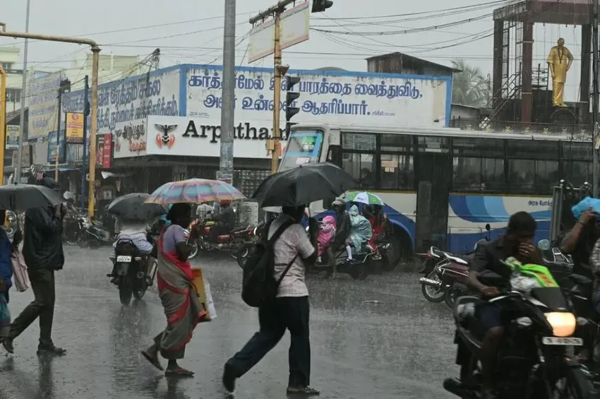 TN Weather: கோவை, நீலகிரி உள்பட 7 மாவட்டத்திற்கு கனமழை எச்சரிக்கை! TN Weather: கோவை, நீலகிரி உள்பட 7 மாவட்டத்திற்கு கனமழை எச்சரிக்கை!