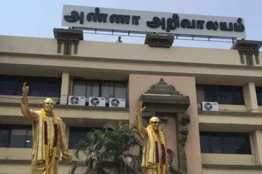 மாணவர் ஐ.டி. கார்டில் சாதி விவரமா?”... தமிழக அரசுக்கு திமுக எதிர்ப்பு 