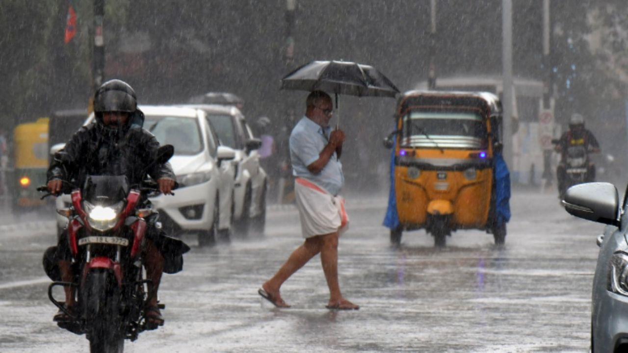 தமிழகத்தில் இன்று எங்கெல்லாம் மழைக்கு வாய்ப்பு.. வானிலை ஆய்வு மையம் கொடுத்த அப்டேட்!