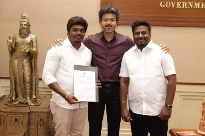 தமிழ்நாடு பாடநூல் கழகத்தின் புதிய தலைவராக லயோலா மணி நியமனம்: முதல்வர் விஜய் ஆணை வழங்கினார்!