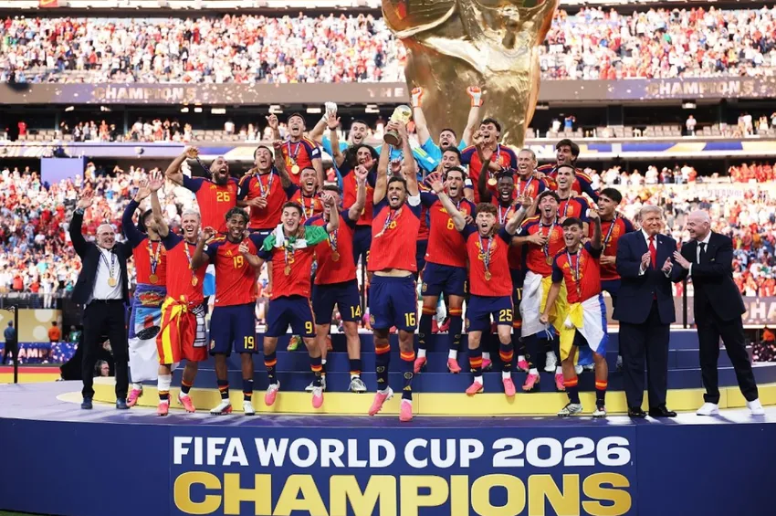FIFA : அர்ஜென்டினாவை வீழ்த்தி உலக சாம்பியனான ஸ்பெயின்! FIFA : அர்ஜென்டினாவை வீழ்த்தி உலக சாம்பியனான ஸ்பெயின்!