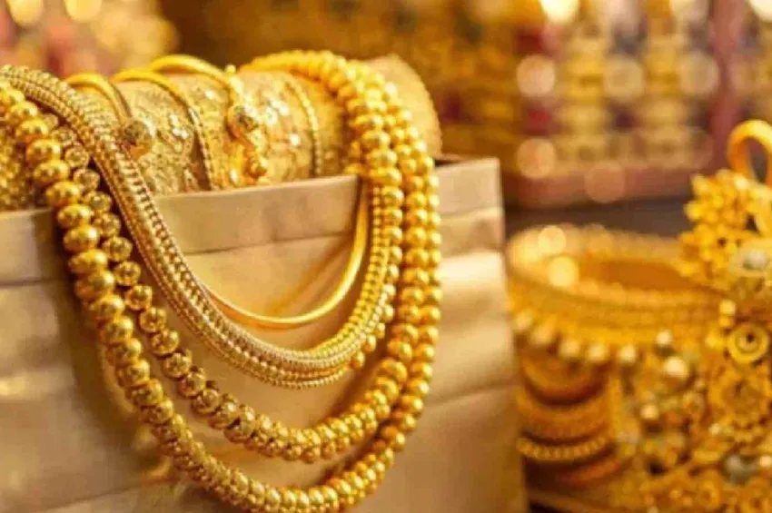 நகைப்பிரியர்களுக்கு ஹேப்பி நியூஸ்.. தங்கம் விலை கடும் சரிவு!