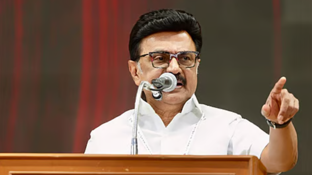 தி.மு.க.வில் மாவட்ட செயலாளர்களுக்கு ‘செக்’...அதிரடி முடிவை அறிவித்த ஸ்டாலின்!