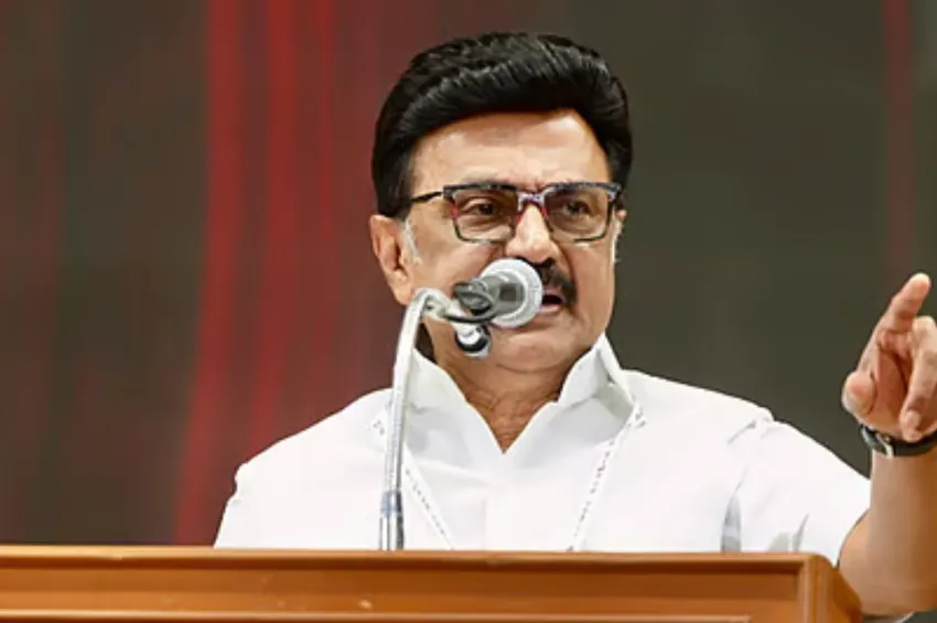 தி.மு.க.வில் மாவட்ட செயலாளர்களுக்கு ‘செக்’...அதிரடி முடிவை அறிவித்த ஸ்டாலின்!
