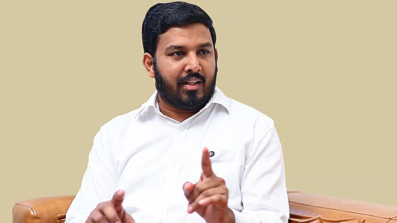 விசிக மாநாட்டைப் புறக்கணித்த ஆளூர் ஷாநவாஸ்.. திமுகவில் இணையத் திட்டம்?