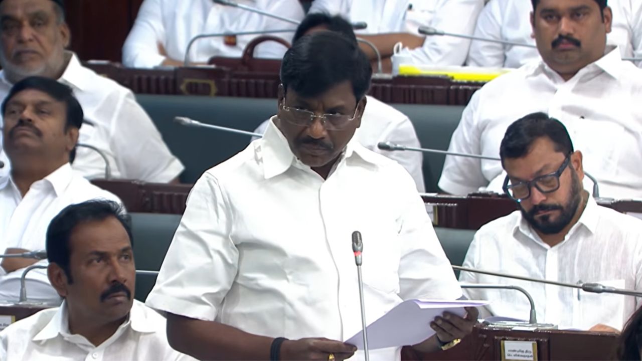இடதுசாரி மாணவர்கள் குறிவைப்பா? சர்ச்சையான சுற்றறிக்கை.. சட்டப்பேரவையில் அமைச்சர் விளக்கம்!