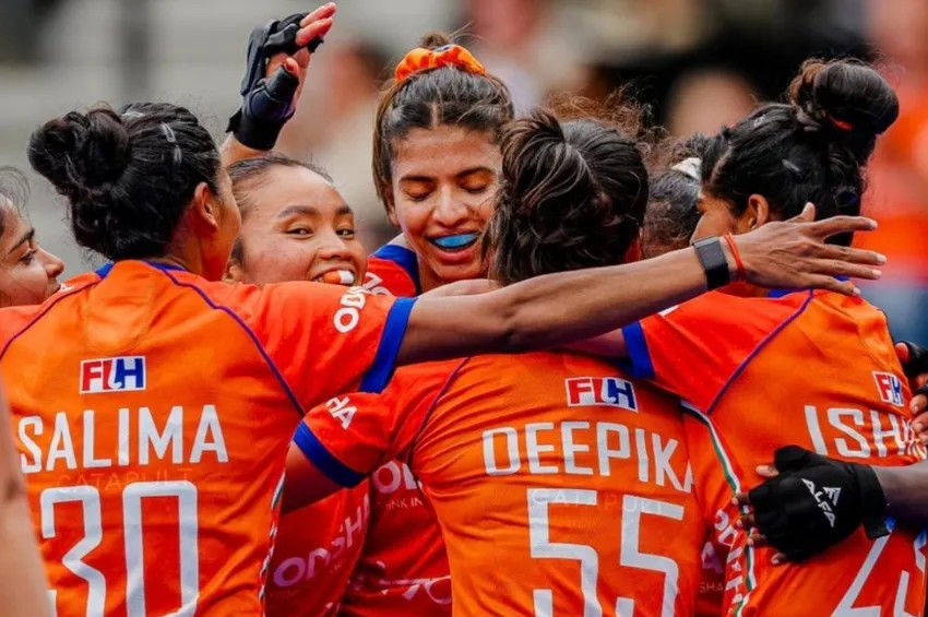 ஜெர்மனிக்கு எதிராக அதிரடி ஆட்டம்... உலகக் கோப்பையில் இந்திய பெண்கள் அணி சாதனை!