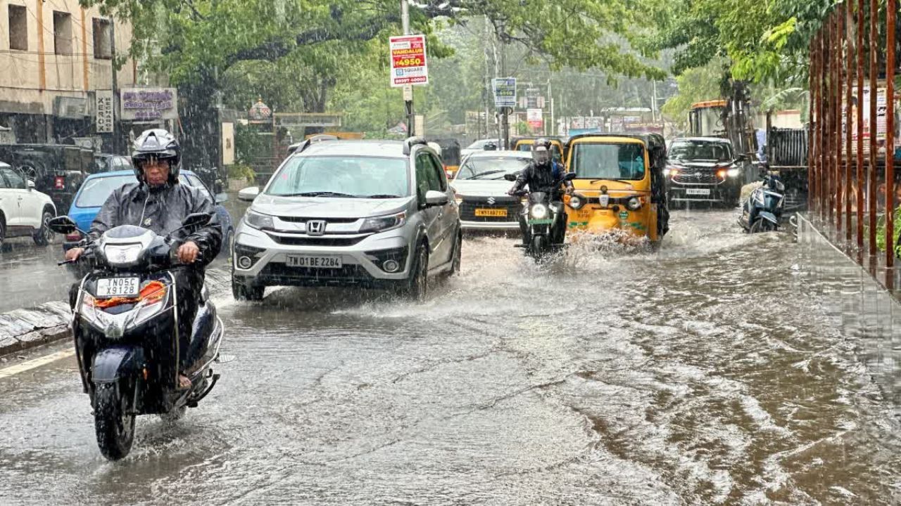 Weather Update: தமிழ்நாட்டில் வெளுத்து வாங்கப்போகும் மழை.. வானிலை மையம் எச்சரிக்கை!