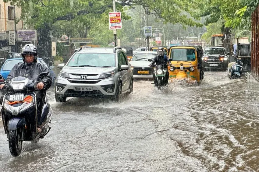 Weather Update: தமிழ்நாட்டில் வெளுத்து வாங்கப்போகும் மழை.. வானிலை மையம் எச்சரிக்கை!