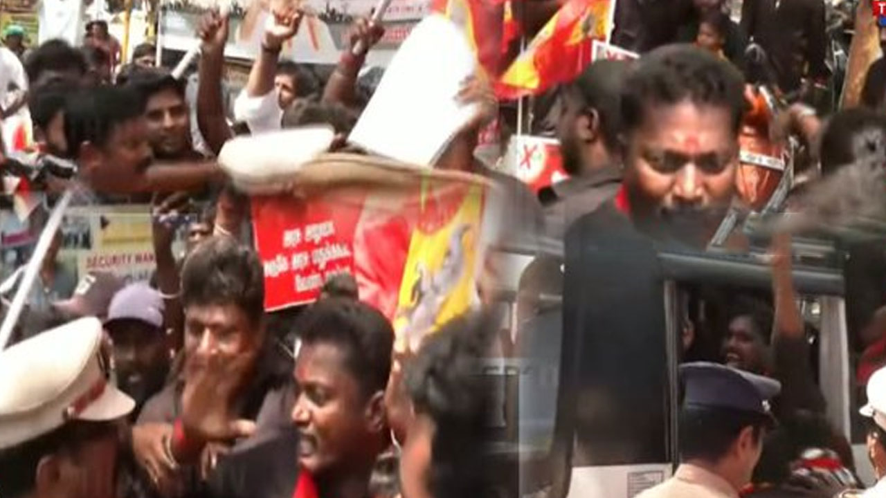  சென்னையில் 100க்கும் மேற்பட்ட தவெகவினர் கைது...டாஸ்மாக்கை மூடக்கோரி நடந்த போராட்டத்தால் பரபரப்பு 