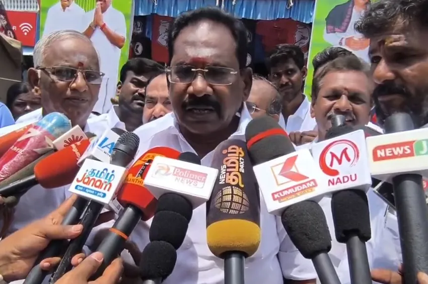  பிரதமர் மோடியை நினைத்து இந்தியர்கள் பெருமைப்பட வேண்டும் – முன்னாள் அமைச்சர் செல்லூர் ராஜு