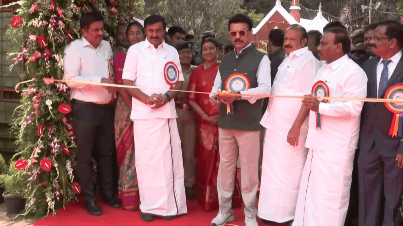 127-வது உதகை மலர் கண்காட்சி.. ரிப்பன் வெட்டி தொடங்கி வைத்த முதலமைச்சர்!