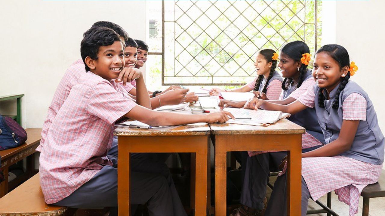 வெளியானது பத்தாம் வகுப்பு ரிசல்ட்- அசத்திய சிவகங்கை மாவட்டம்